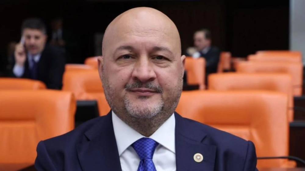 Milletvekili Resul Kurt&rsquo;tan &lsquo;10 Ocak &Ccedil;alışan Gazeteciler G&uuml;n&uuml;&rsquo; mesajı: &lsquo;Gazetecilik bir kamu g&ouml;revidir&rsquo; 