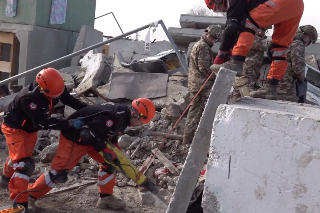 TSK afetlere m&uuml;dahale kapasitesini test etti