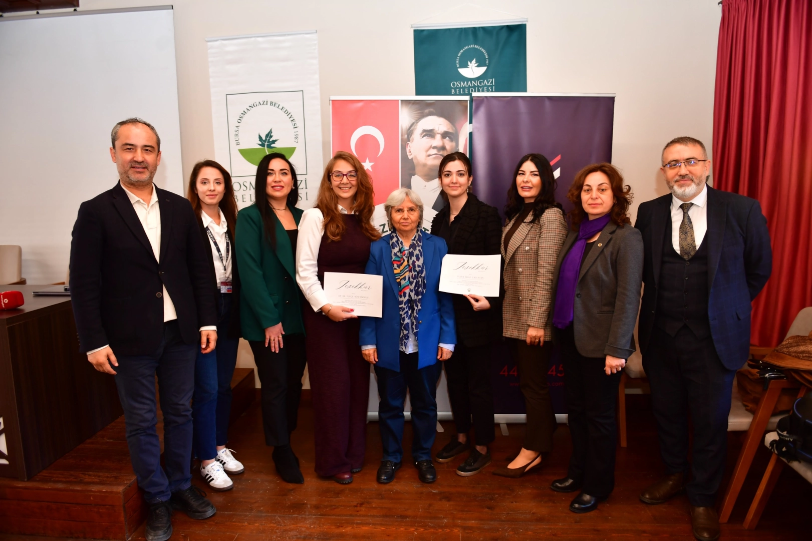 Bursa Osmangazi&rsquo;de kadın sağlığı ve psikolojisi konuşuldu