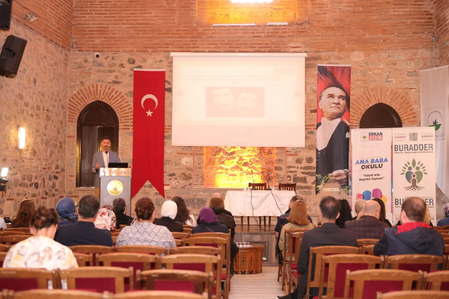 Bursa Osmangazi&rsquo;de aile yapısını g&uuml;&ccedil;lendiren proje sona erdi