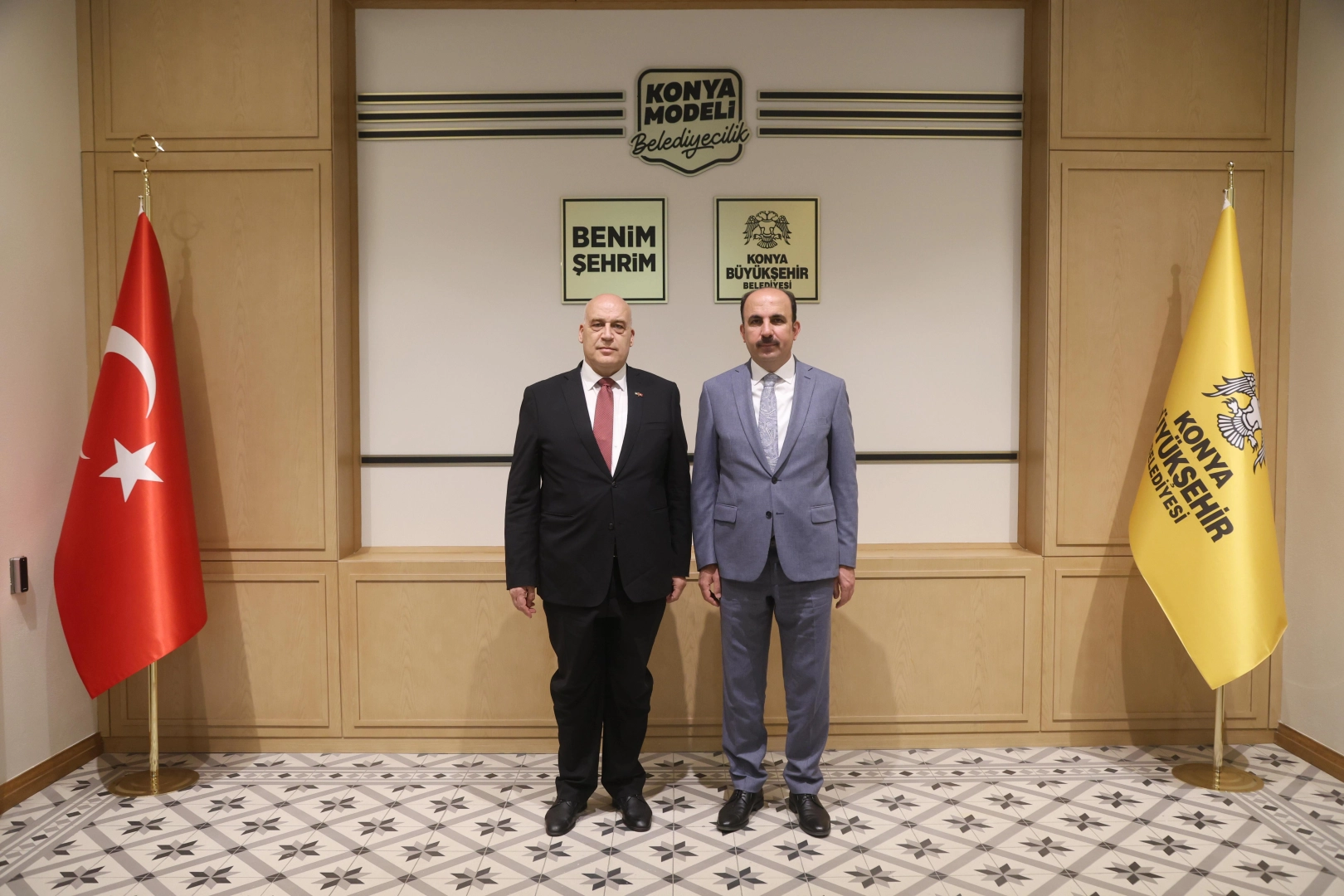 Filistin B&uuml;y&uuml;kel&ccedil;isi Konya&rsquo;da Başkan Altay&rsquo;la buluştu
