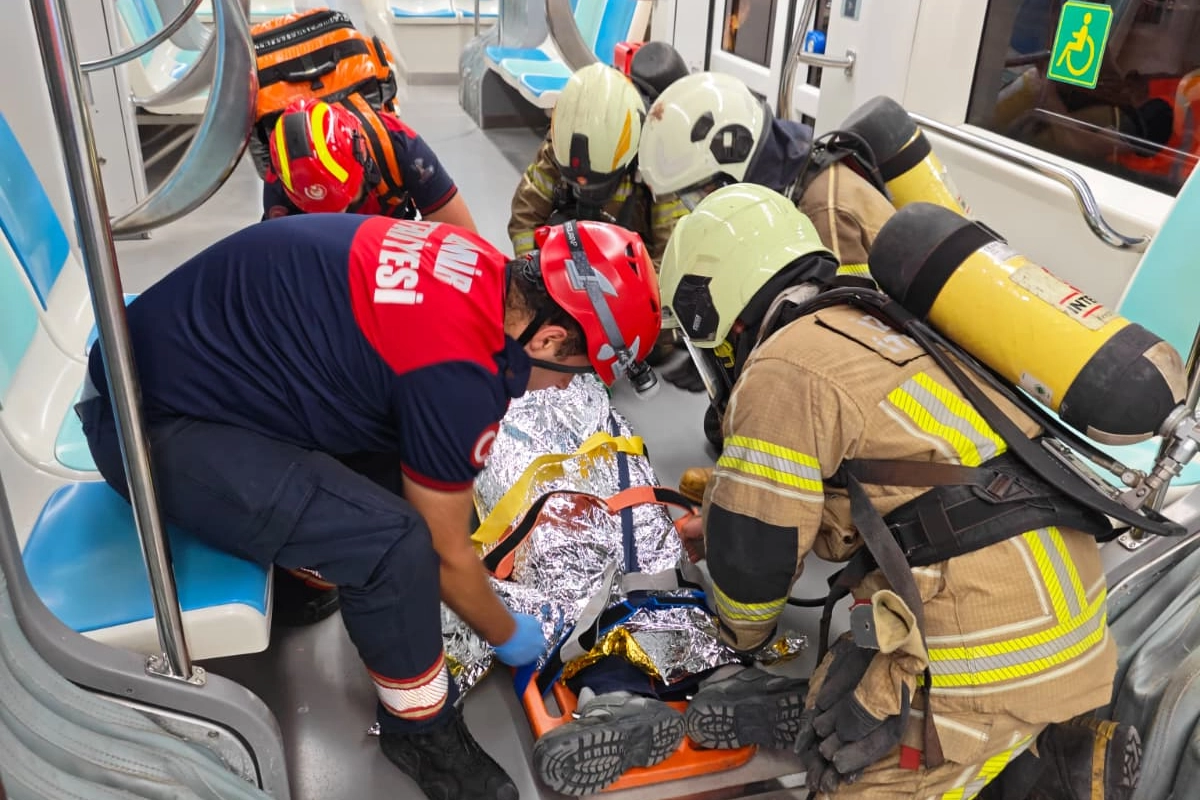 İzmir'de Konak Tramvayı&rsquo;nda acil durum tatbikatı
