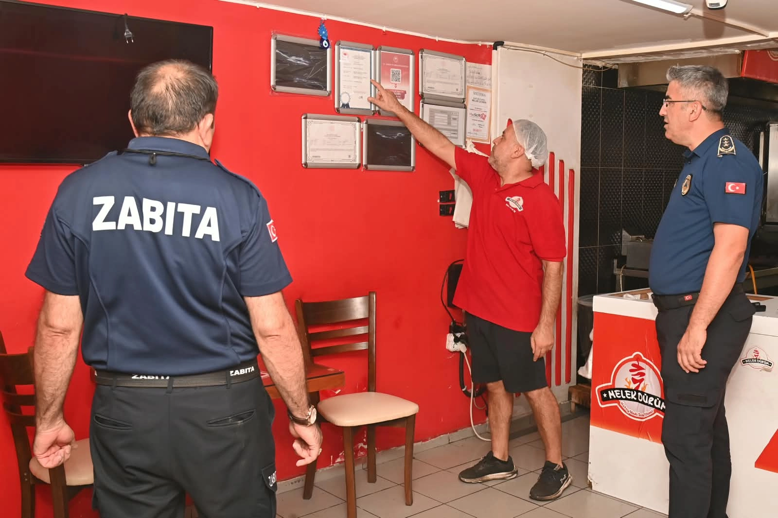 Kumluca&rsquo;da d&ouml;ner işletmelerine hijyen ve ruhsat denetimi