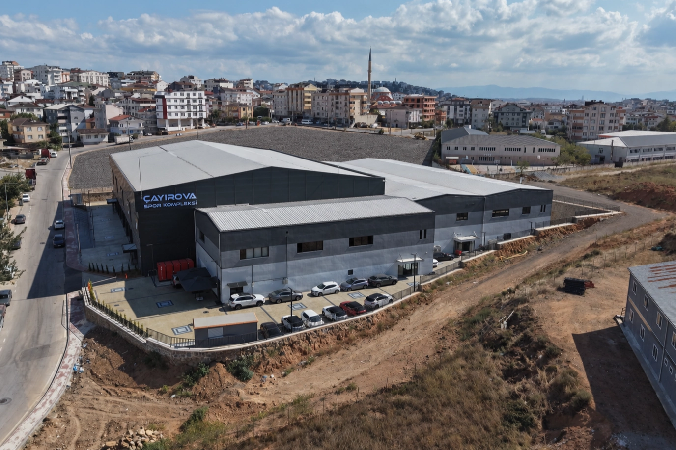 &Ccedil;ayırova Belediyesi Spor Kompleksi kapılarını a&ccedil;ıyor