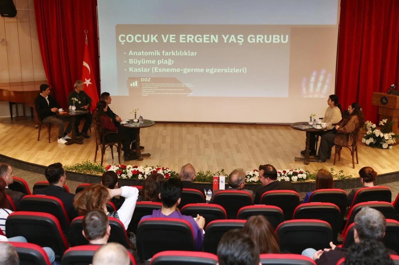 DE&Uuml; Bilim Kafe Sohbetleri&rsquo;nde sporun dozu ve sınırları konuşuldu