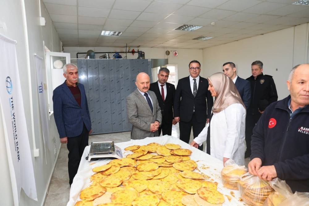 Vali Osman Varol&rsquo;dan Samsat Taplama &Uuml;retim Merkezine ziyaret 