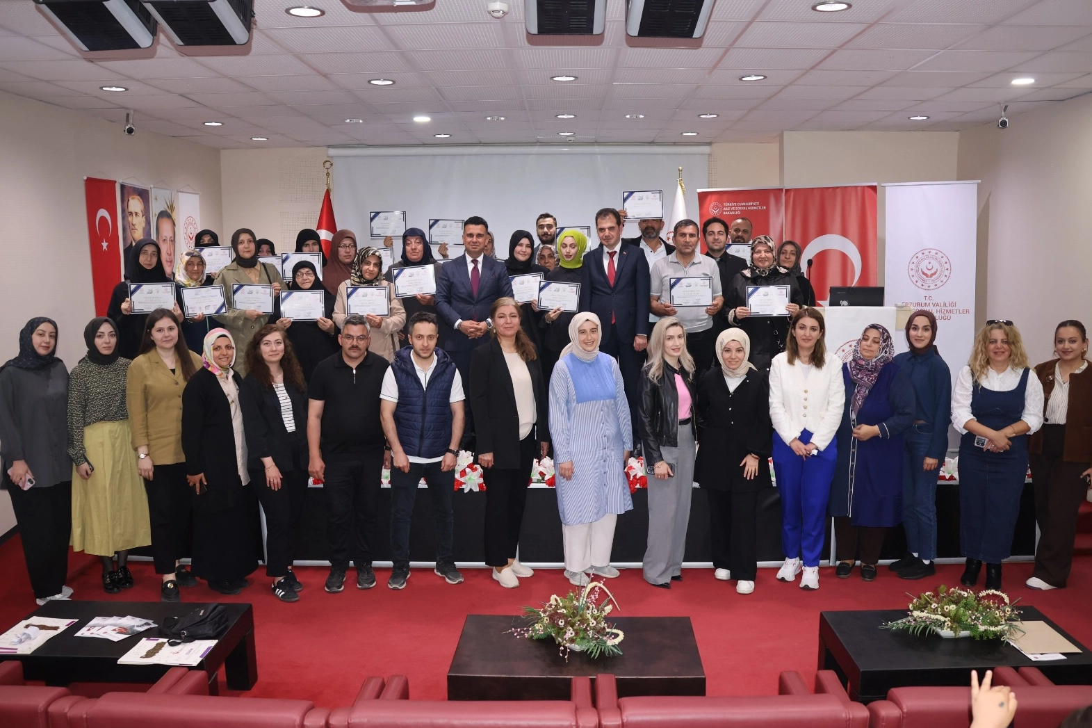 Erzurum&rsquo;da &ldquo;Benim K&ouml;kl&uuml; Ailem&rdquo; projesinde sertifika sevinci