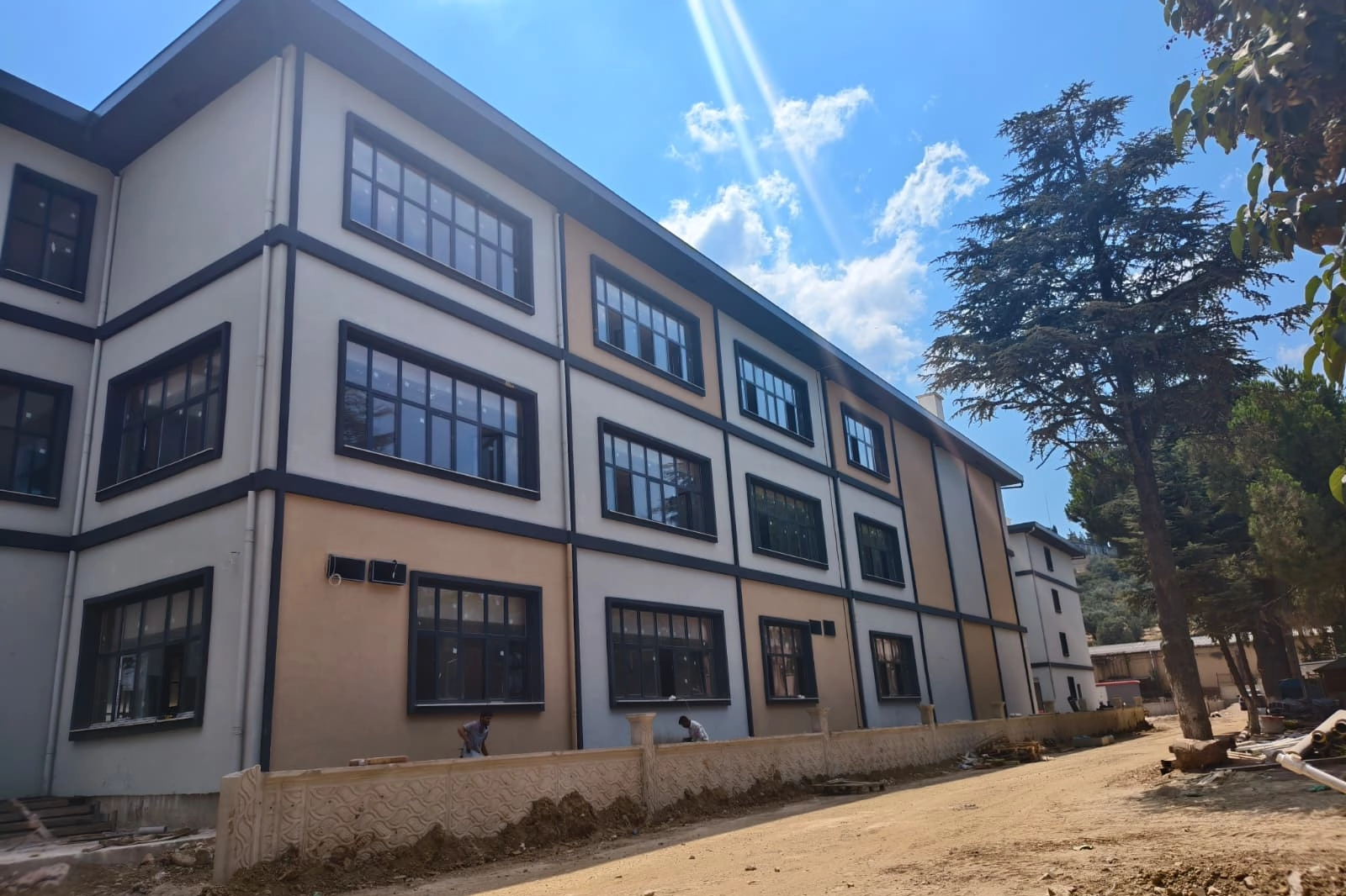 Gemlik&rsquo;te 500 kişilik &ouml;ğrenci yurdunda sona doğru