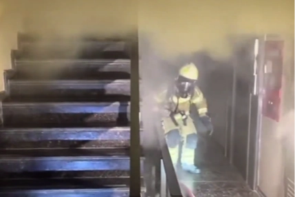 Bursa Nil&uuml;fer&rsquo;de otel yangını korkuttu! 35 kişi tahliye edildi