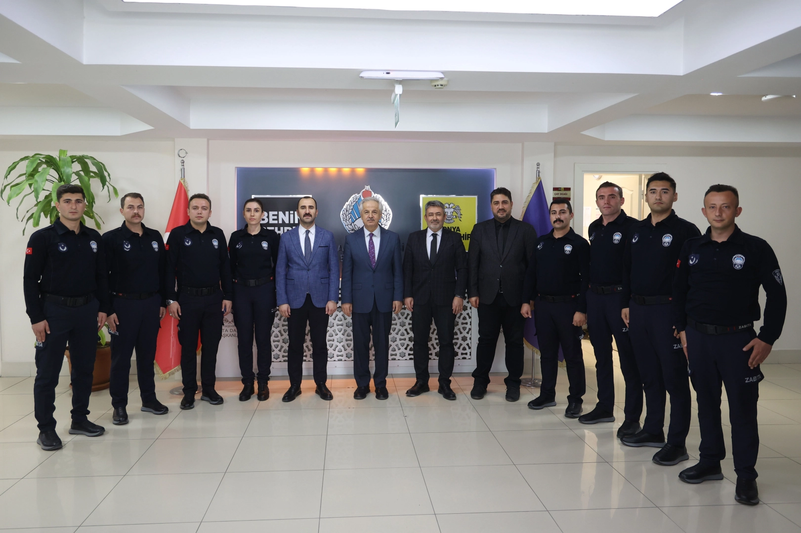 Konya'da komiserliği kazanan zabıta memurları g&ouml;revde