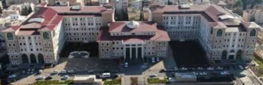 Adıyaman Valiliği binasında intihar girişimi! 