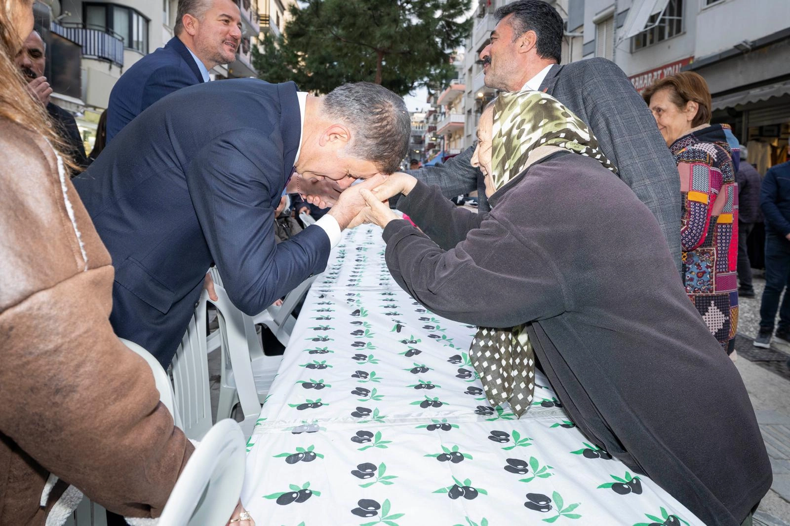 Başkan Tugay: Son nefesimize kadar m&uuml;cadele edeceğiz