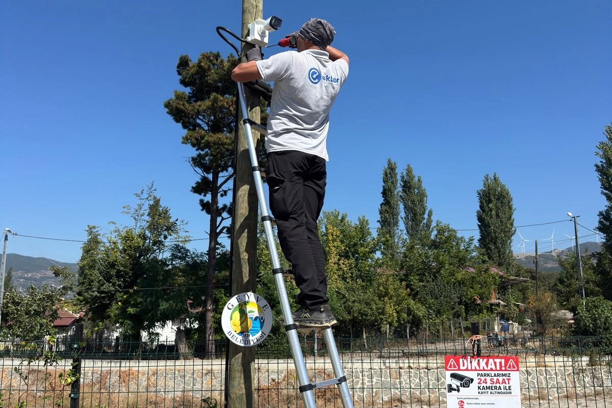 Sakarya Geyve'de parkların kameraları kayda başladı