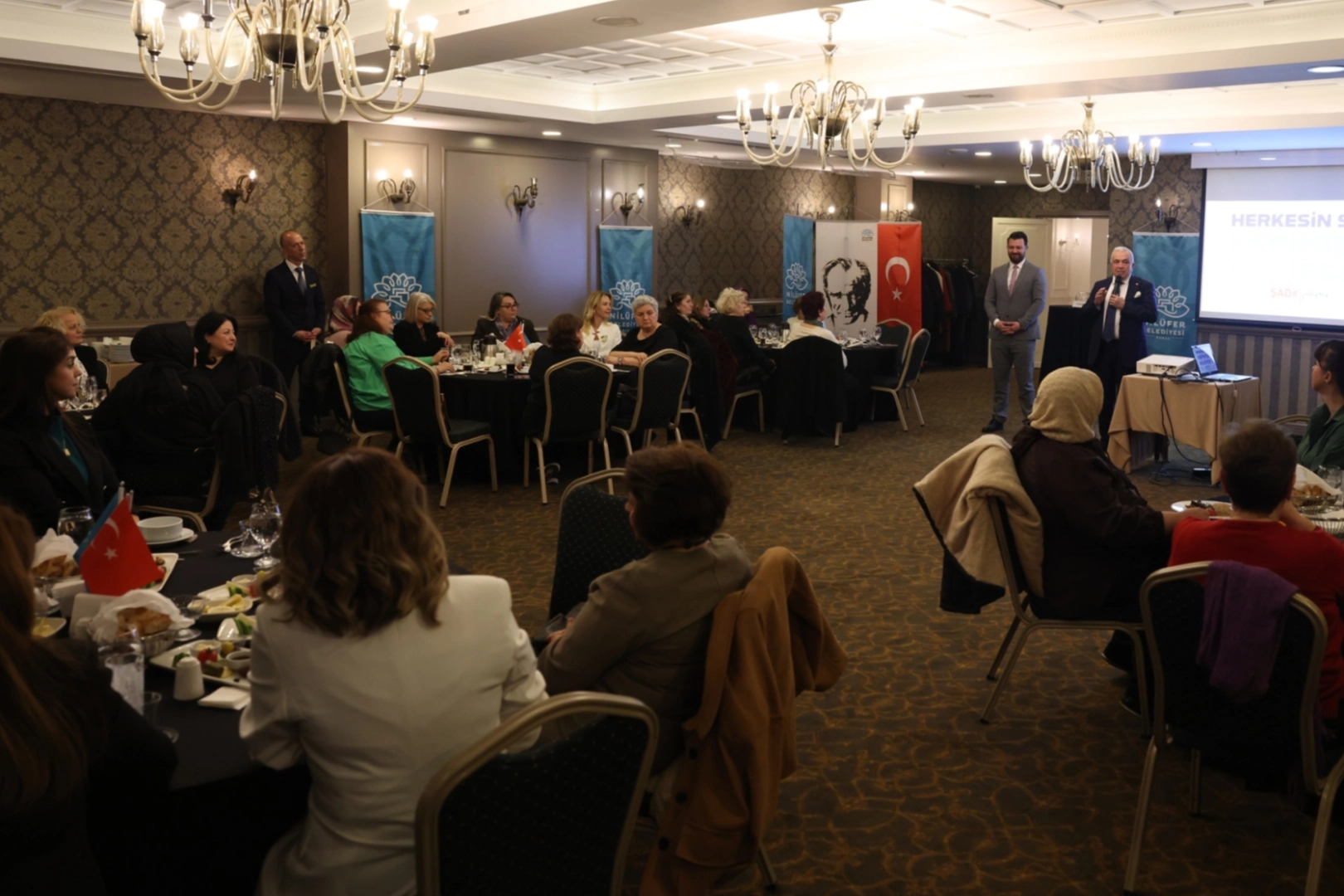 Başkan &Ouml;zdemir: Nil&uuml;fer bir kadın kentidir