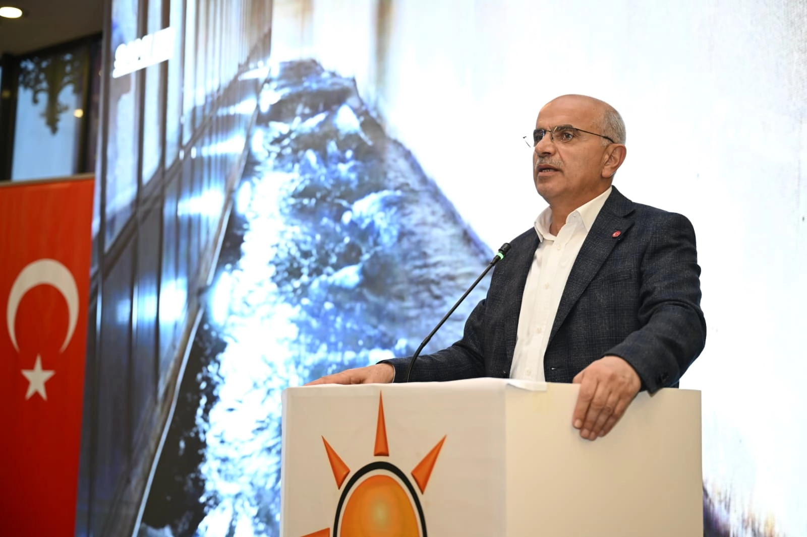 Başkan Er: Malatya yeniden &ldquo;Doğu&rsquo;nun Paris&rsquo;i&rdquo; olacak