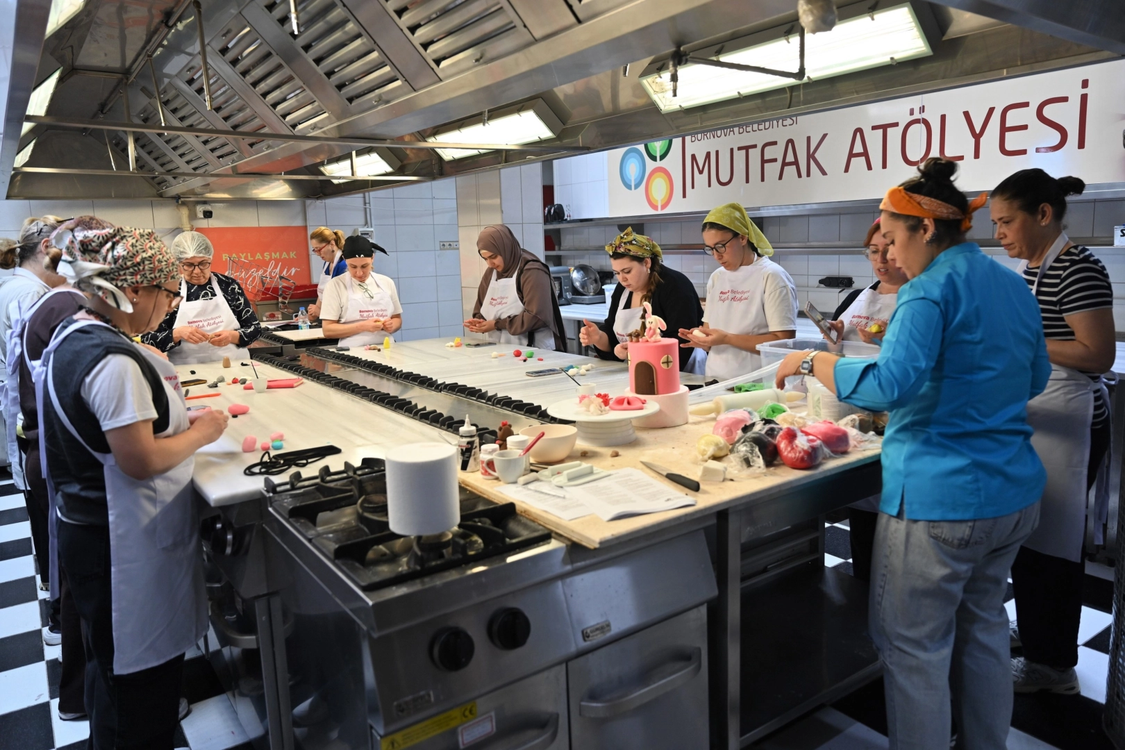 İzmir Bornova&rsquo;da lezzet ve yaratıcılık bir arada