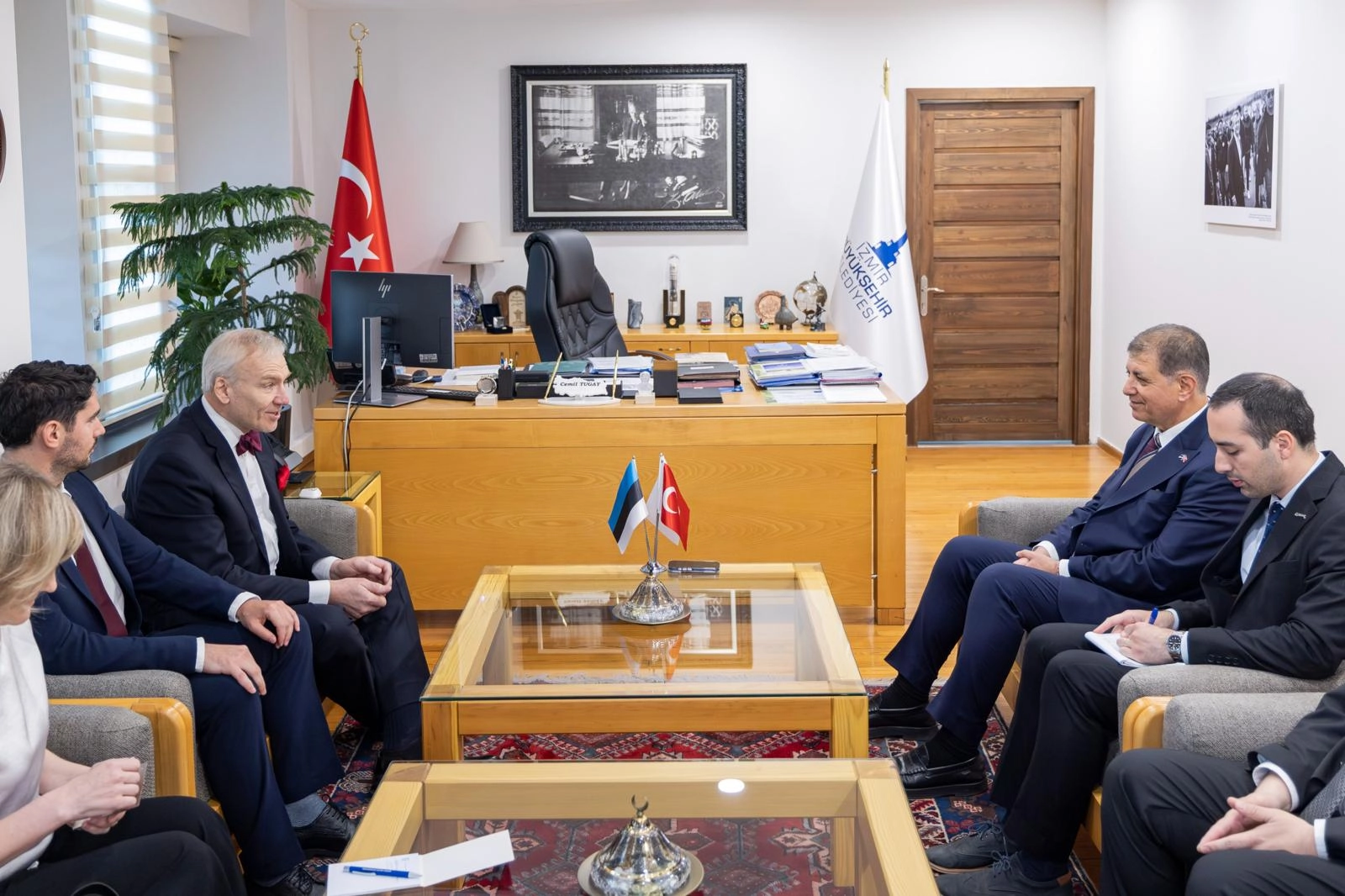 Estonya ile İzmir arasında dijital d&ouml;n&uuml;ş&uuml;m ve iş birliği k&ouml;pr&uuml;s&uuml;