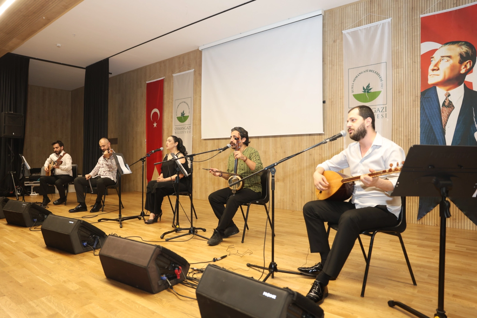 Bursa&rsquo;nın fethinin 700. yılında Anadolu&rsquo;dan t&uuml;rk&uuml;ler yankılandı