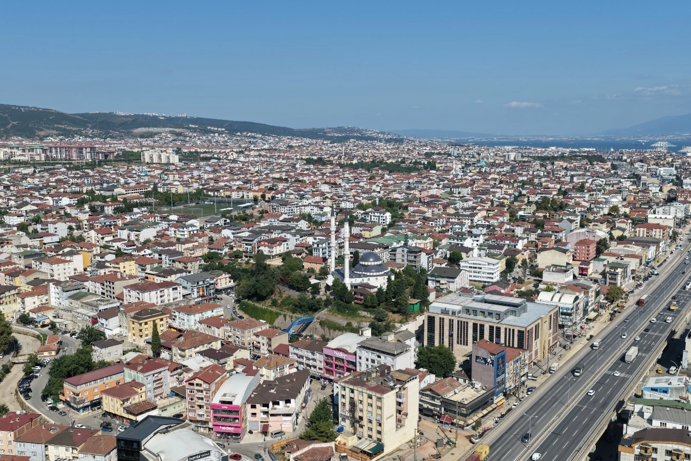 Kocaeli'de K&ouml;rfez&rsquo;in iki mahallesinde modern altyapı hamlesi