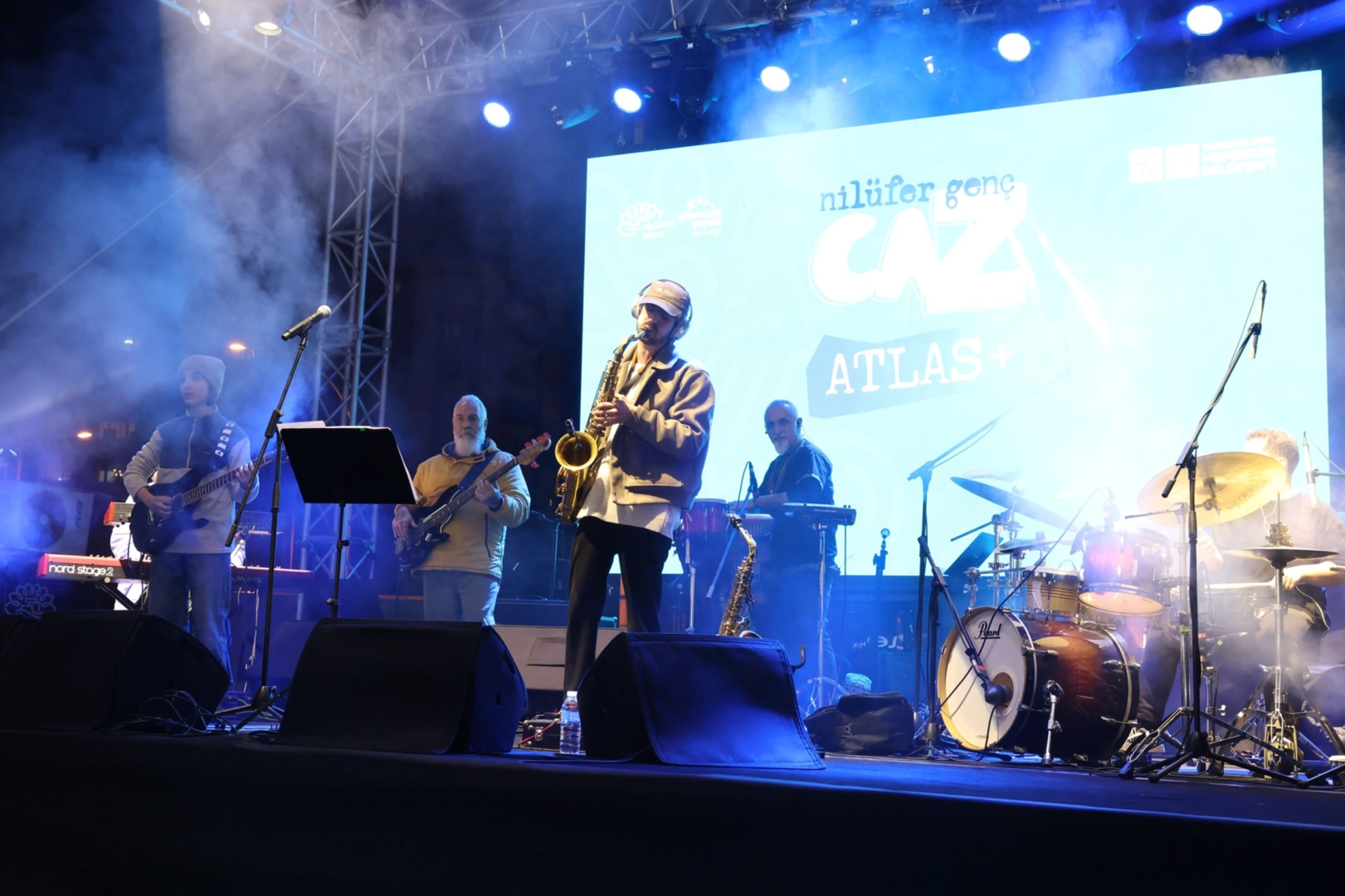 Nil&uuml;fer&rsquo;de caz r&uuml;zgarı