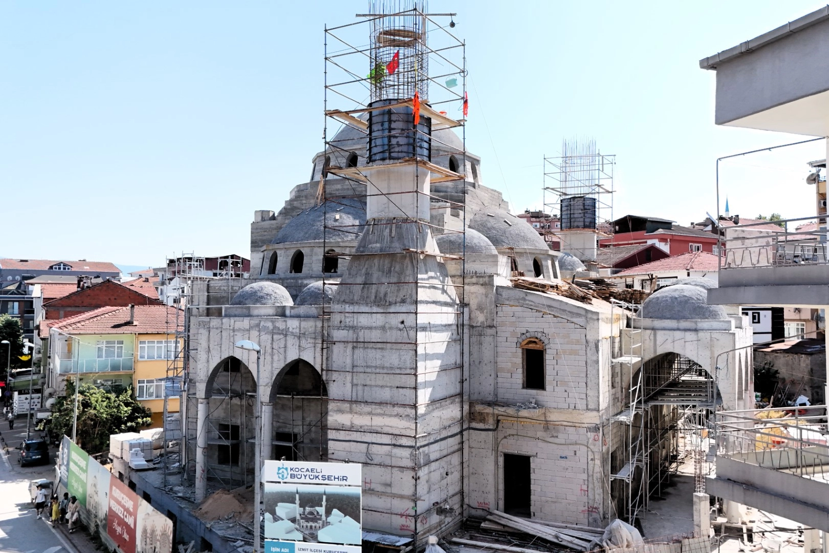 İzmir'de Kuru&ccedil;eşme Merkez Camii yeni y&uuml;z&uuml;ne kavuşuyor