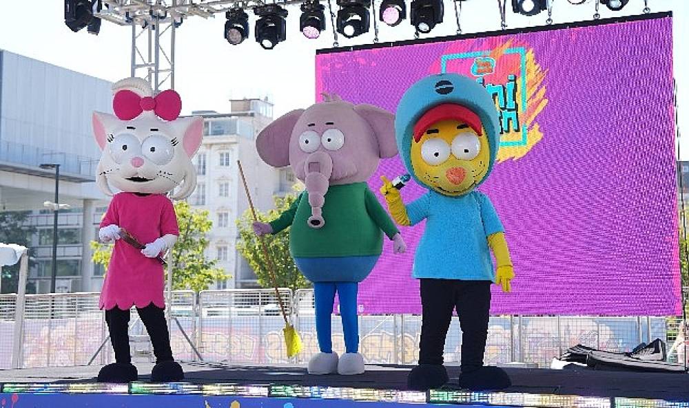 Kral Şakir'in 10. Yıl Festivaline G&ouml;rkemli Final