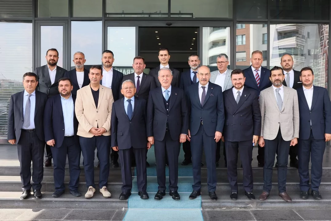 Kayseri protokol&uuml;nden KTO'ya tebrik ziyareti