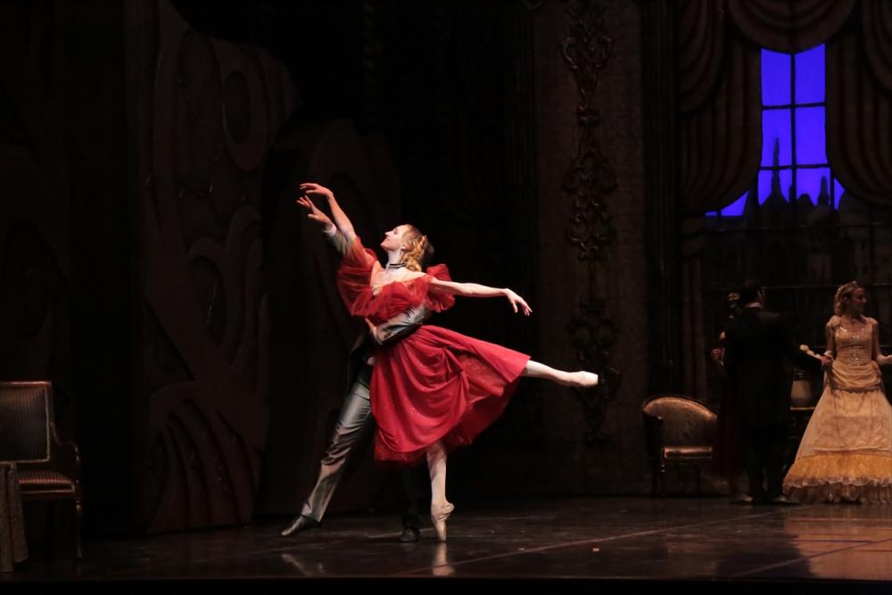 Antalya Devlet Opera ve Balesi "Kamelyalı Kadın" balesini son kez sahneleyecek