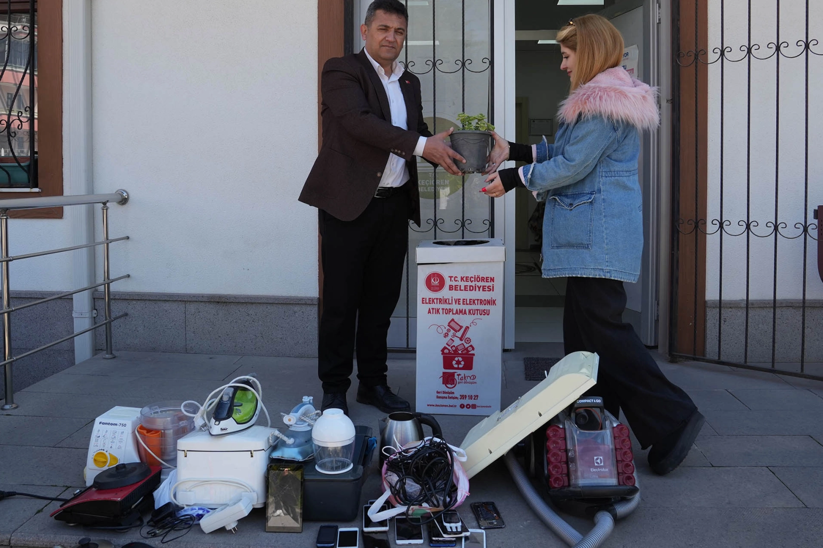 Ankara Ke&ccedil;i&ouml;ren&rsquo;de elektronik atık kampanyasına yoğun ilgi