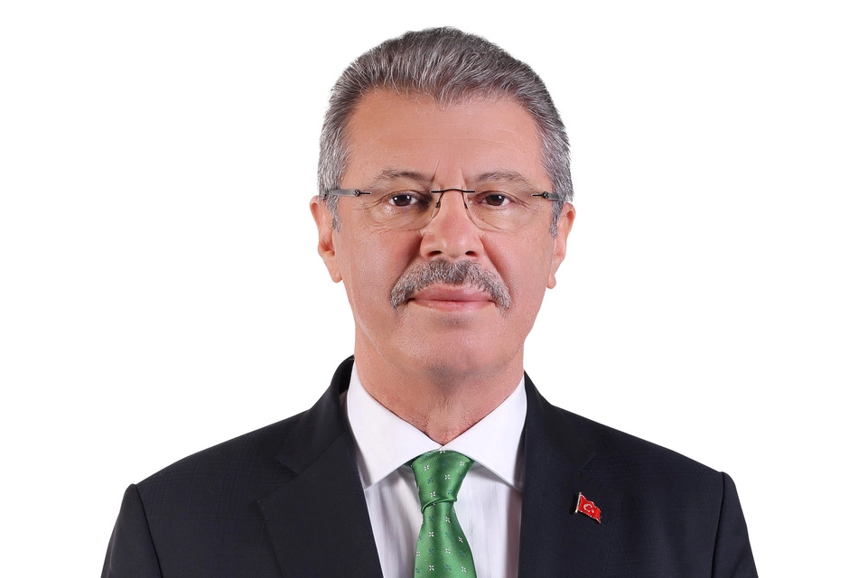 H&uuml;seyin Akay'dan 15 Temmuz mesajı