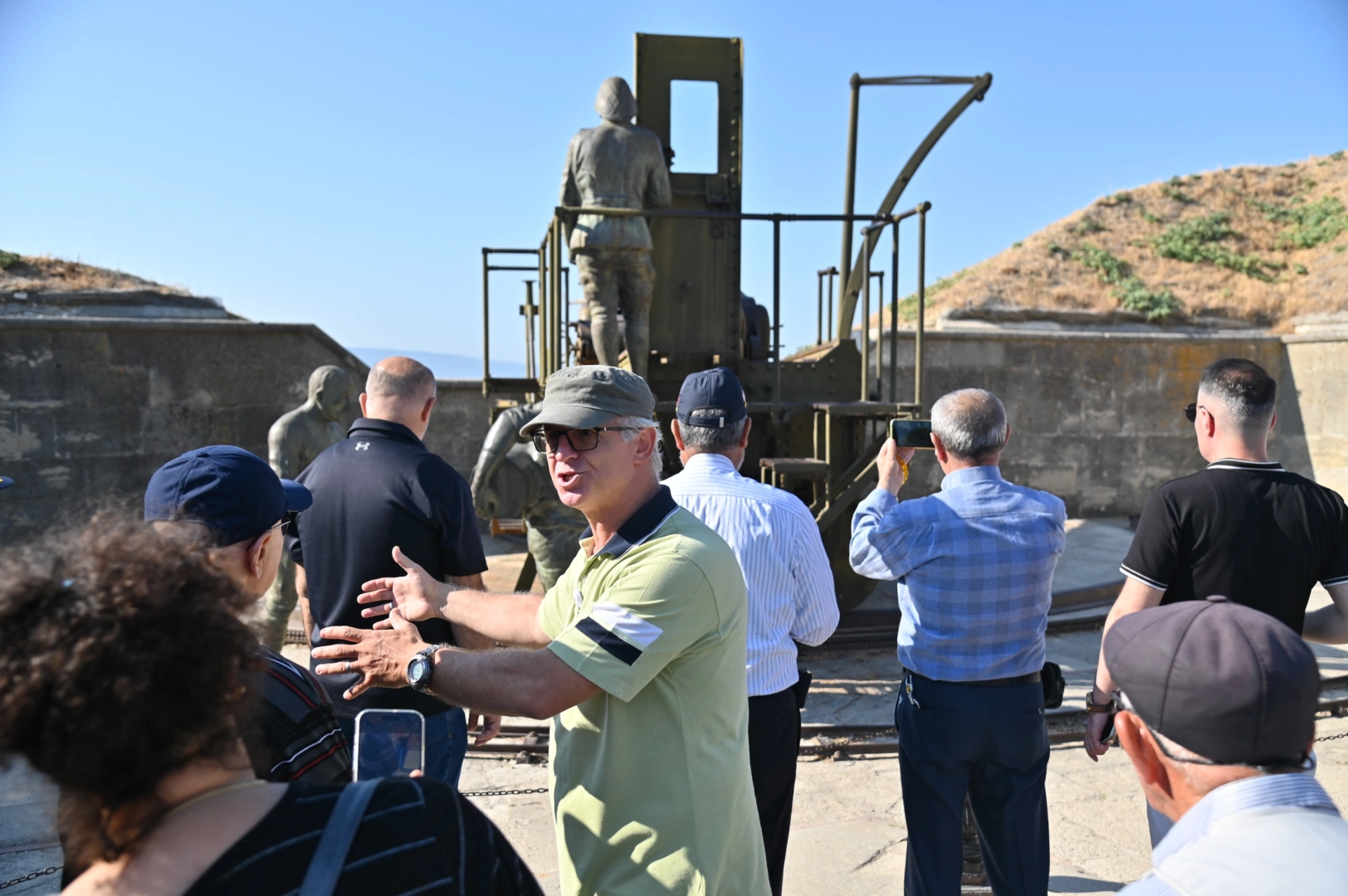 Manisalı gazi ve şehit yakınları Çanakkale'de tarihi soludu