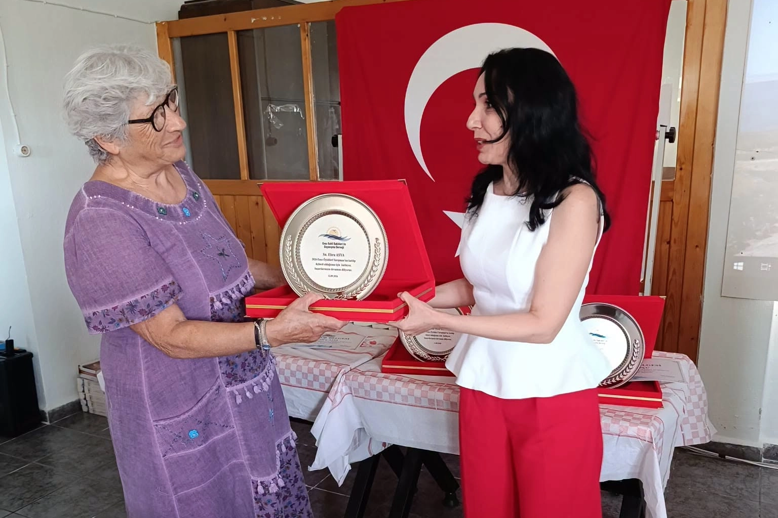 Enez &Ouml;yk&uuml;leri Yarışması&rsquo;nın plaketleri sahiplerini buldu
