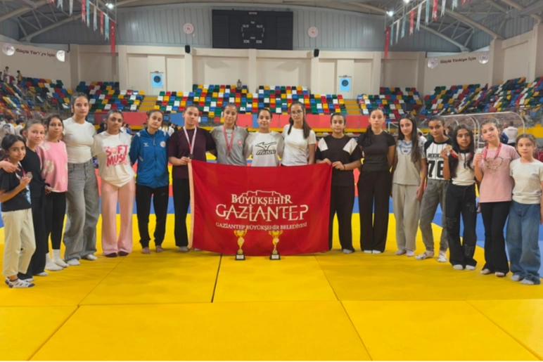 Gaziantepli sporculardan 8 ayda d&uuml;nya başarısı