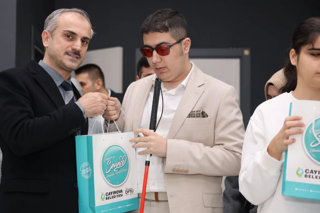 &Ccedil;ayırova'da &ouml;zel bireylerin azmi umut ve ilham verdi