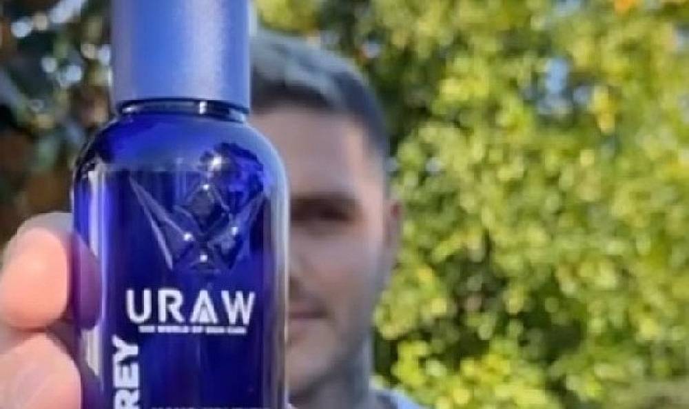 14 Milyon Takip&ccedil;ili Icardi'nin Paylaşımı G&uuml;ndem Oldu: Viral 'Mavi Sprey'nin Arkasında T&uuml;rk Markası Var