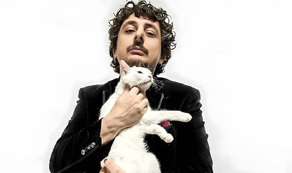 Egemen Erdoğan'dan Yeni Tekli: Aklımın Bir Yerinde