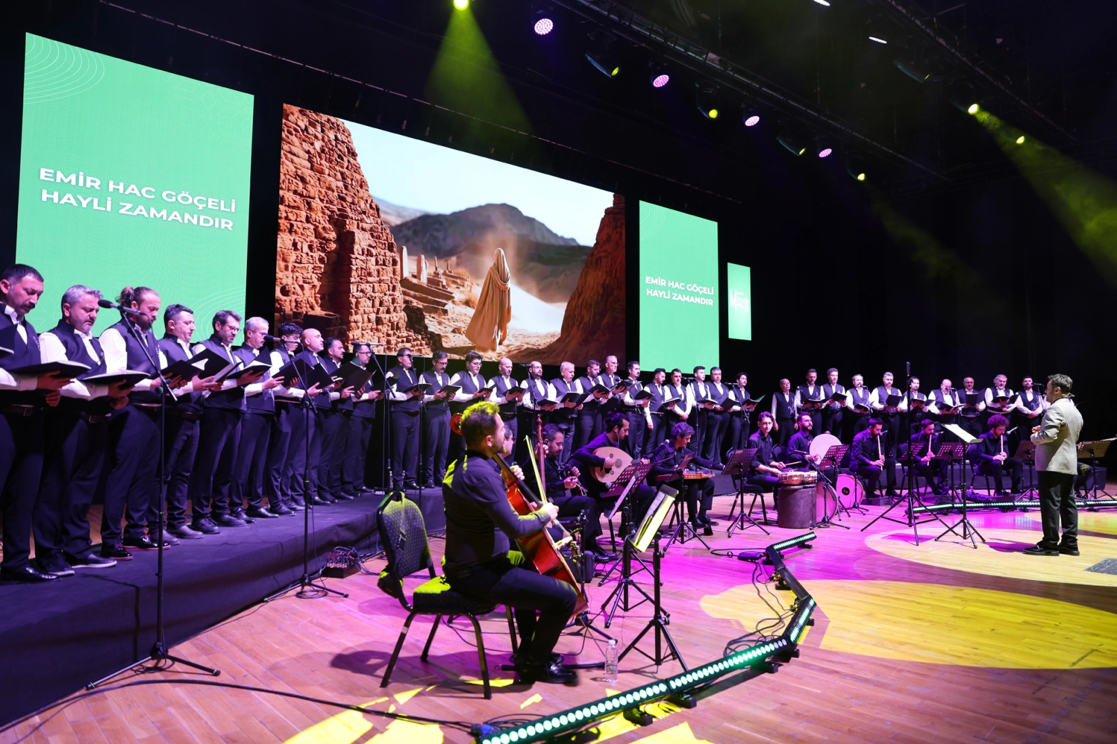Konya Sel&ccedil;uklu'da ilahiler g&ouml;n&uuml;llere dokundu