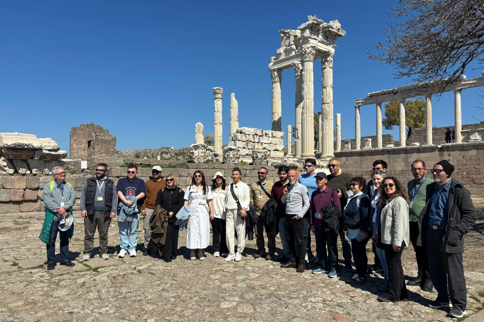 Bursa B&ouml;lgesel Turist Rehberleri İzmir ve Aydın'da eğitim gezisine &ccedil;ıktı