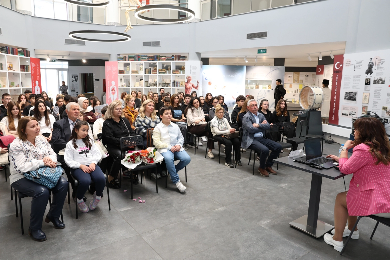 Nil&uuml;fer Sağlık Buluşmaları&rsquo;nda &ccedil;ocukluk aşıları bilinci