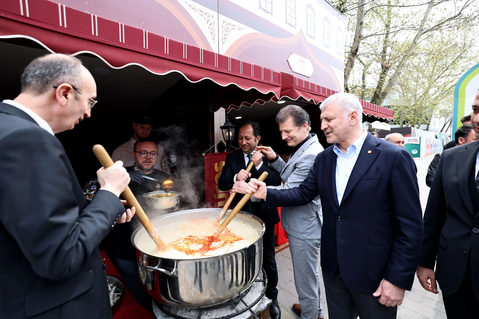 Sakarya&rsquo;nın geleneksel k&uuml;lt&uuml;r&uuml; ve lezzetleri hayran bıraktı