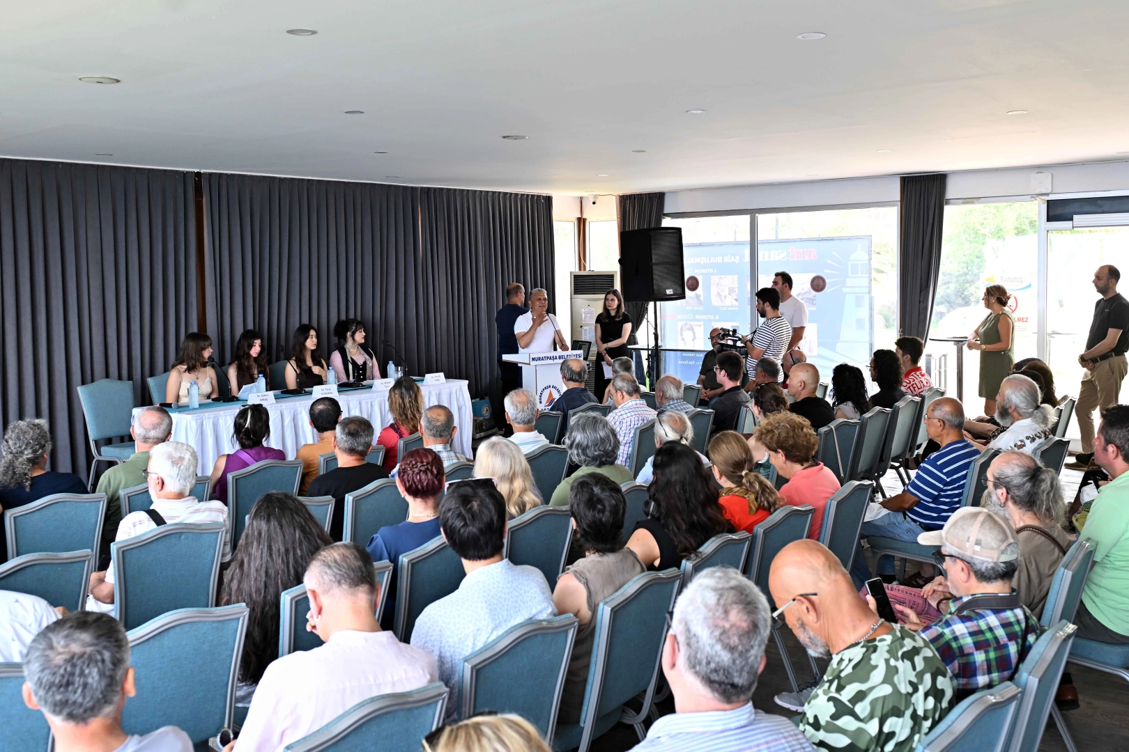 Muratpaşa’da şair buluşmaları: Sanatta direnç ve estetik