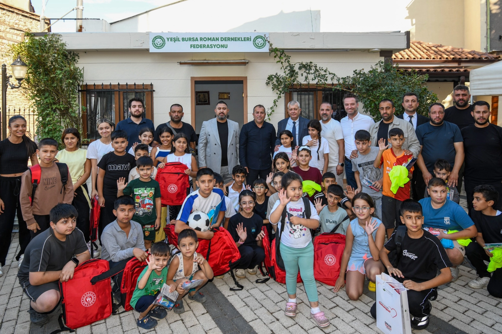 Buras Osmangazi&rsquo;de &ccedil;ocukların y&uuml;z&uuml;n&uuml; g&uuml;ld&uuml;ren buluşma