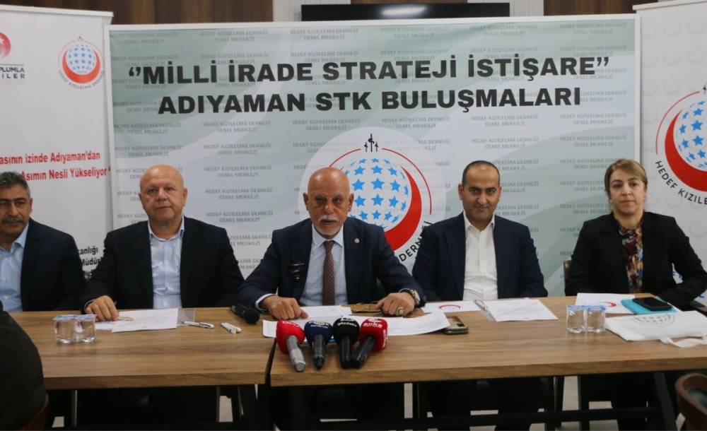 Hedef Kızılelma Derneği &ouml;nc&uuml;l&uuml;ğ&uuml;nde Adıyaman&rsquo;ın deprem sonrası geleceği masaya yatırıldı  - Videolu Haber