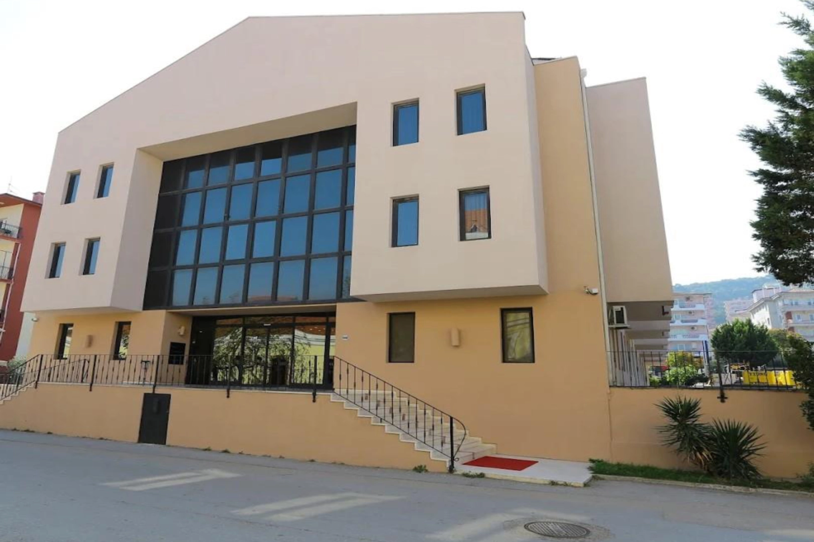 Mudanya'da 11 yıllık kira krizi g&uuml;n y&uuml;z&uuml;ne &ccedil;ıktı! Montania belgeleriyle savundu