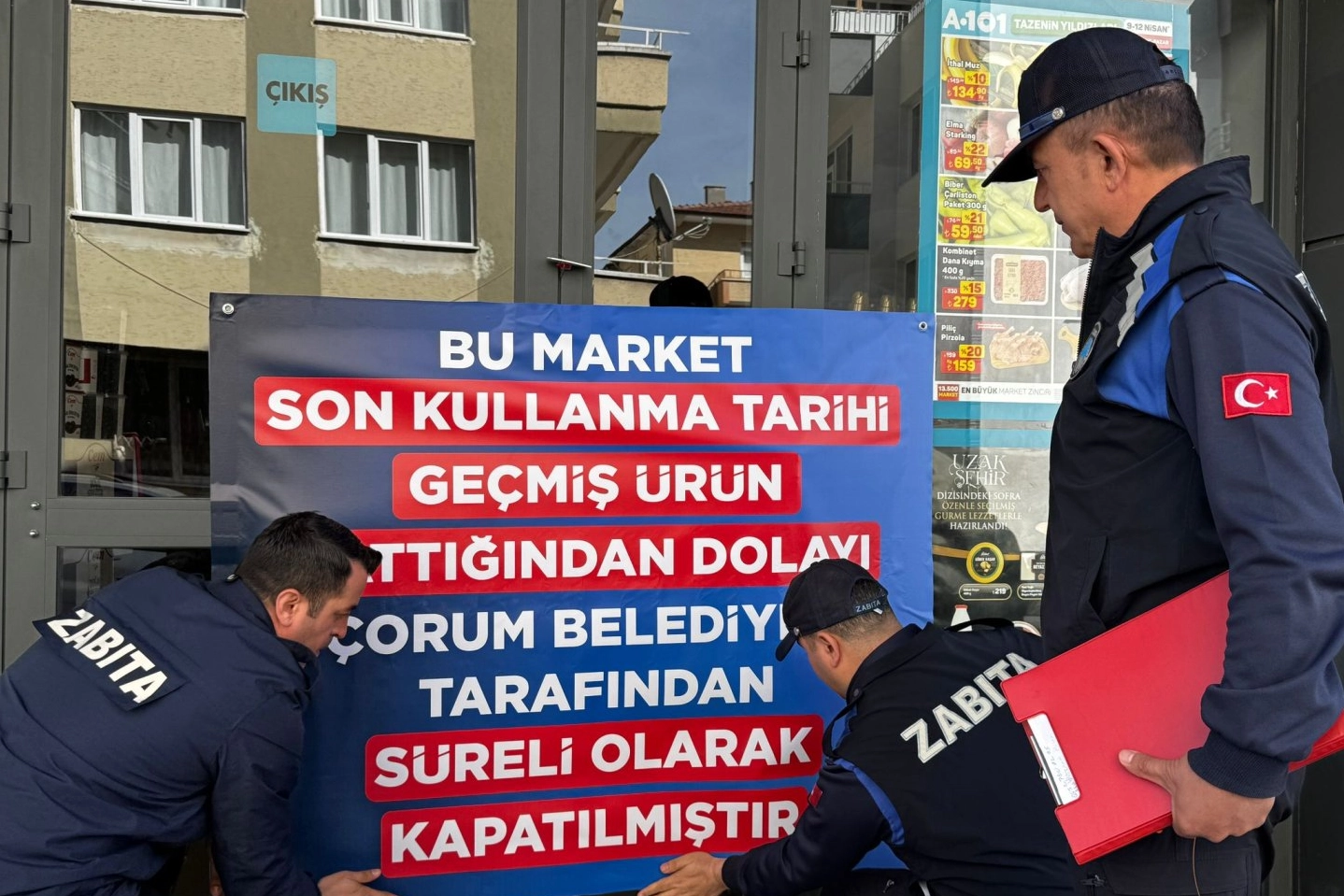 &Ccedil;orum'da zincir market şubesi m&uuml;h&uuml;rlendi