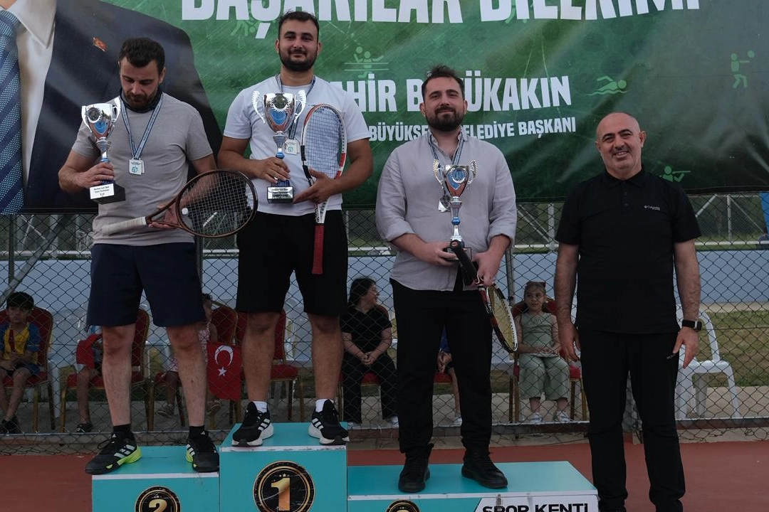 Kocaeli&rsquo;de raketler korta indi