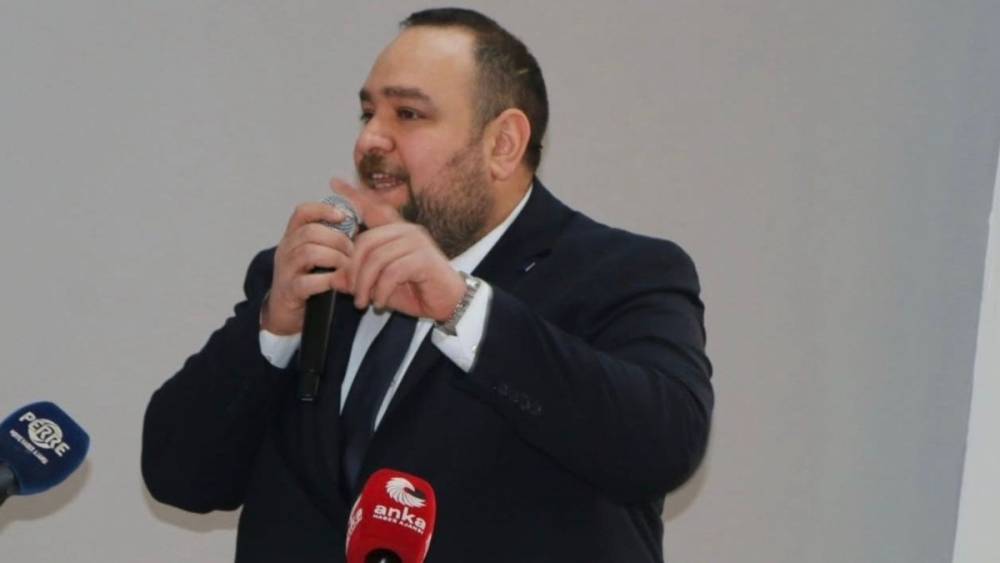 Alsan&rsquo;dan &lsquo;lakırdı dinliyoruz&rsquo; &ccedil;ıkışı: 'Milletin g&uuml;ndemi ge&ccedil;im, mazot, kira ve sofra' 