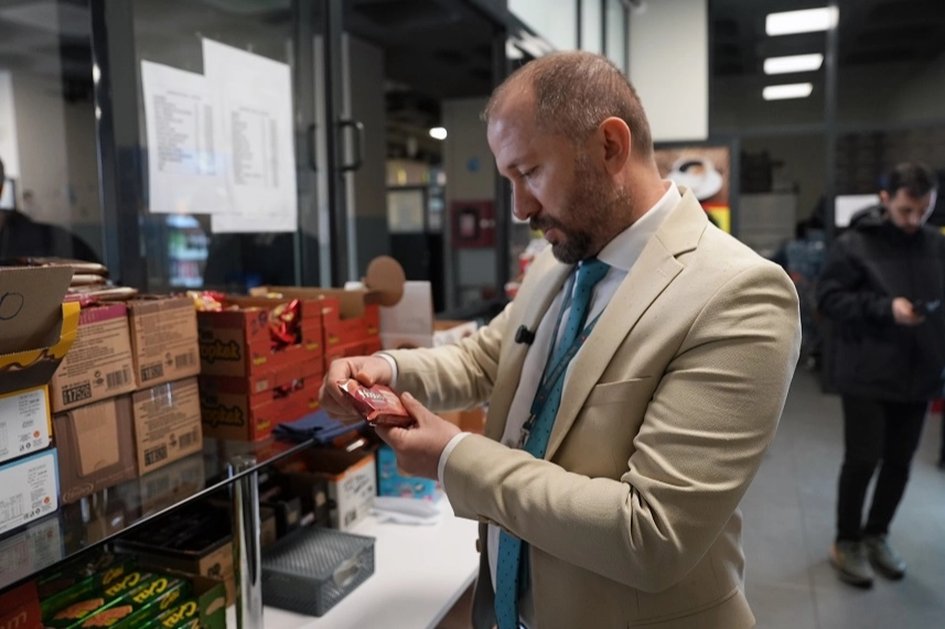 İstanbul Maltepe&rsquo;de okul kantinlerine denetim s&uuml;r&uuml;yor