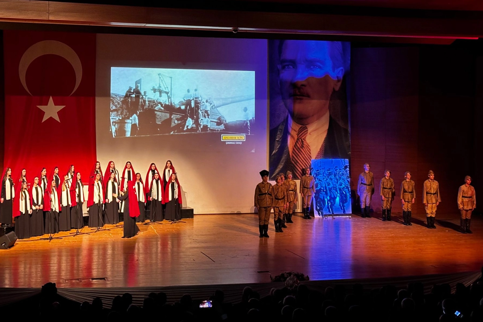 Bursa&rsquo;da 18 Mart &Ccedil;anakkale Zaferi&rsquo;nin 111. yılı anıldı