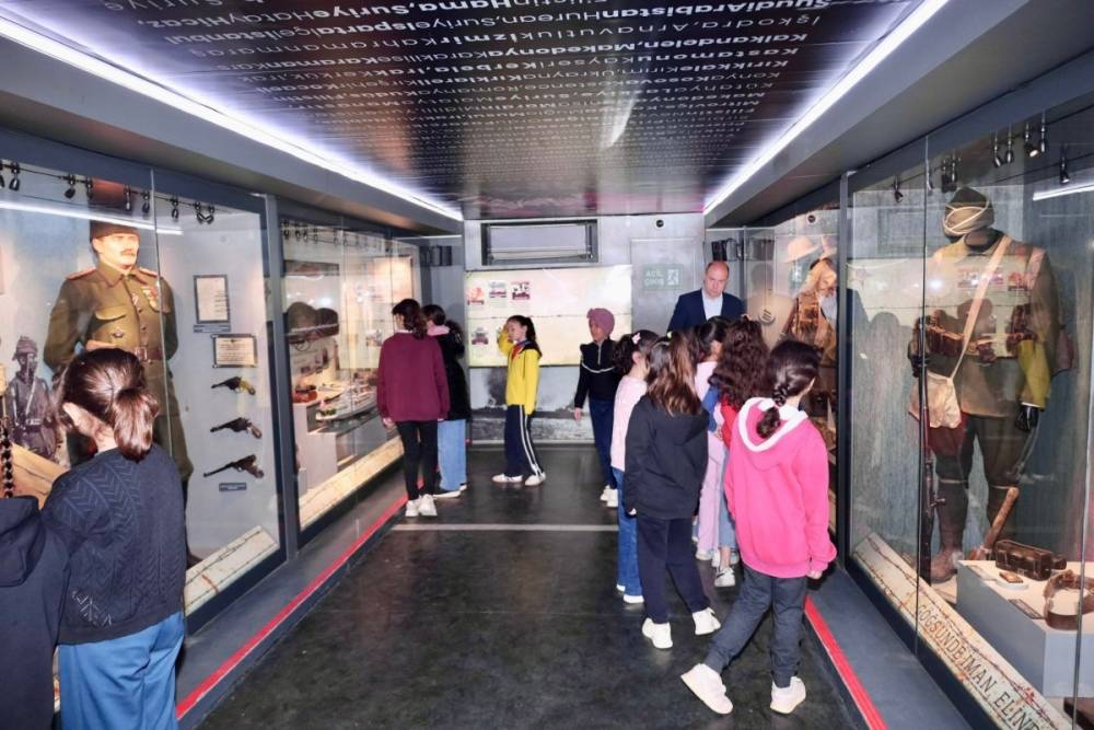 &Ccedil;anakkale Savaşları Mobil M&uuml;zesi Kahta&rsquo;da ziyarete a&ccedil;ıldı 